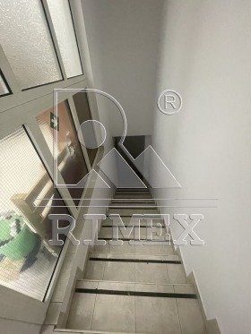 Обява Дава под наем ОФИС,град Пловдив, Център>