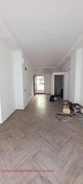 Снимка Дава под наем МАГАЗИН