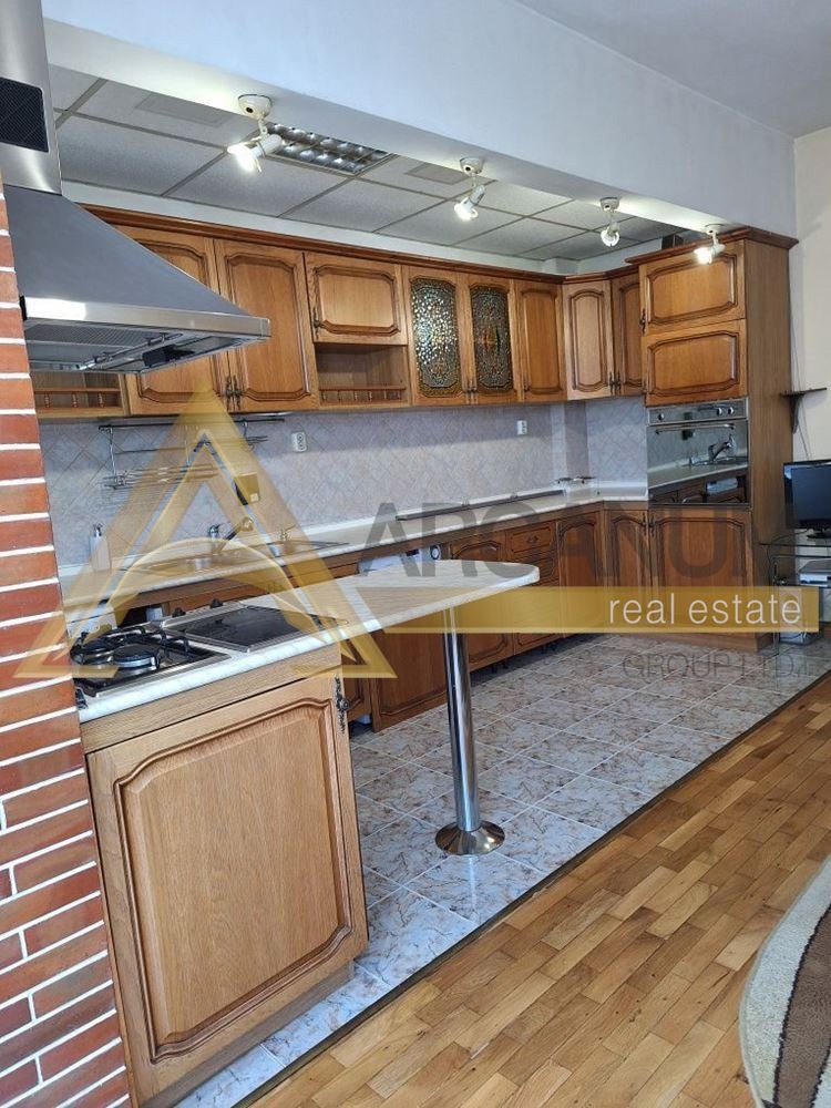 Под наем 3-СТАЕН, град Варна, Спортна зала • 650 € / 1271.29 лв. • 66155773 1 — Holmes.bg Под наем 3-СТАЕН, град Варна, Спортна зала • 650 € / 1271.29 лв. • 66155773 1