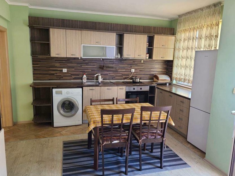 Под наем 2-СТАЕН, град Бургас, Сарафово • 500 € / 977.91 лв. • 77318654 1 — Holmes.bg Под наем 2-СТАЕН, град Бургас, Сарафово • 500 € / 977.91 лв. • 77318654 1
