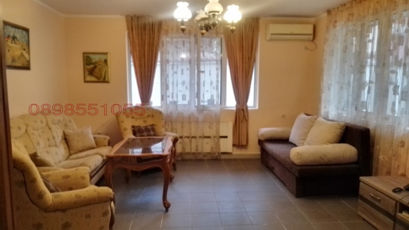Под наем ЕТАЖ ОТ КЪЩА, град Пловдив, Център • 300 € • 92788769 1 — Holmes.bg Под наем ЕТАЖ ОТ КЪЩА, град Пловдив, Център • 300 € • 92788769 1
