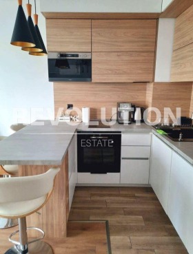 Обява Дава под наем 2-СТАЕН,град Варна, к.к. Св.Св. Константин и Елена