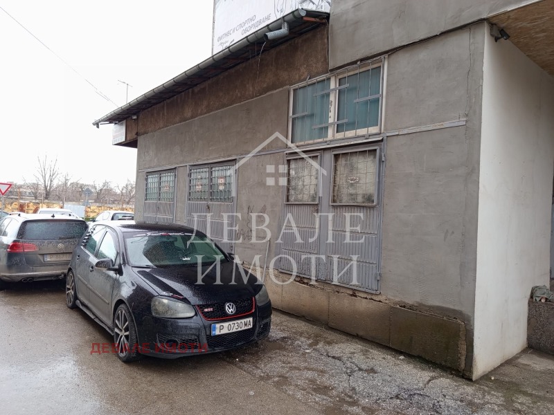 Под наем ПРОМ. ПОМЕЩЕНИЕ, град Русе, Родина 1 • 920 € / 1799.36 лв. • 41560065 1 — Holmes.bg Под наем ПРОМ. ПОМЕЩЕНИЕ, град Русе, Родина 1 • 920 € / 1799.36 лв. • 41560065 1