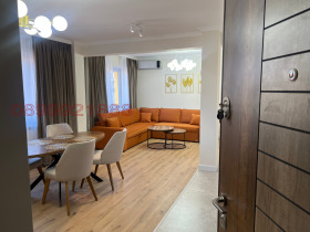 Обява Дава под наем 3-СТАЕН,град Русе, Център