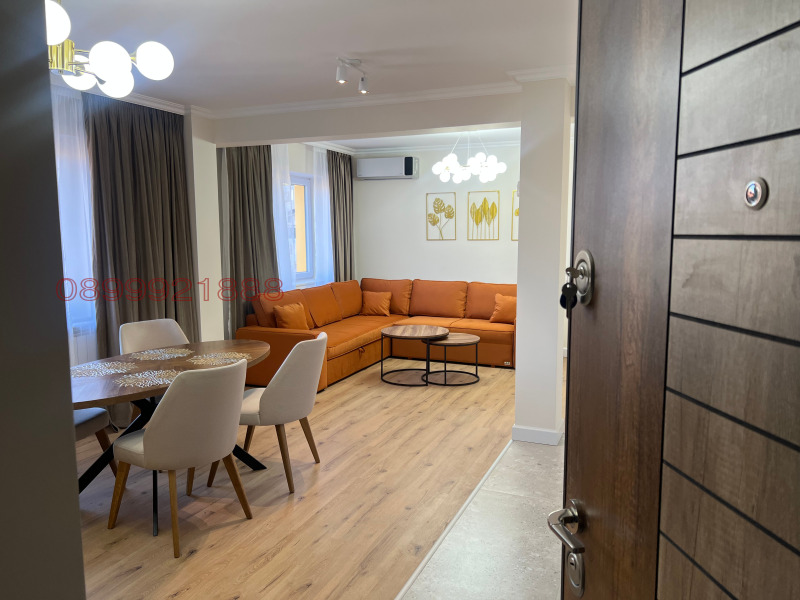 Под наем 3-СТАЕН, град Русе, Център • 780 € / 1525.55 лв. • 52038854 1 — Holmes.bg Под наем 3-СТАЕН, град Русе, Център • 780 € / 1525.55 лв. • 52038854 1