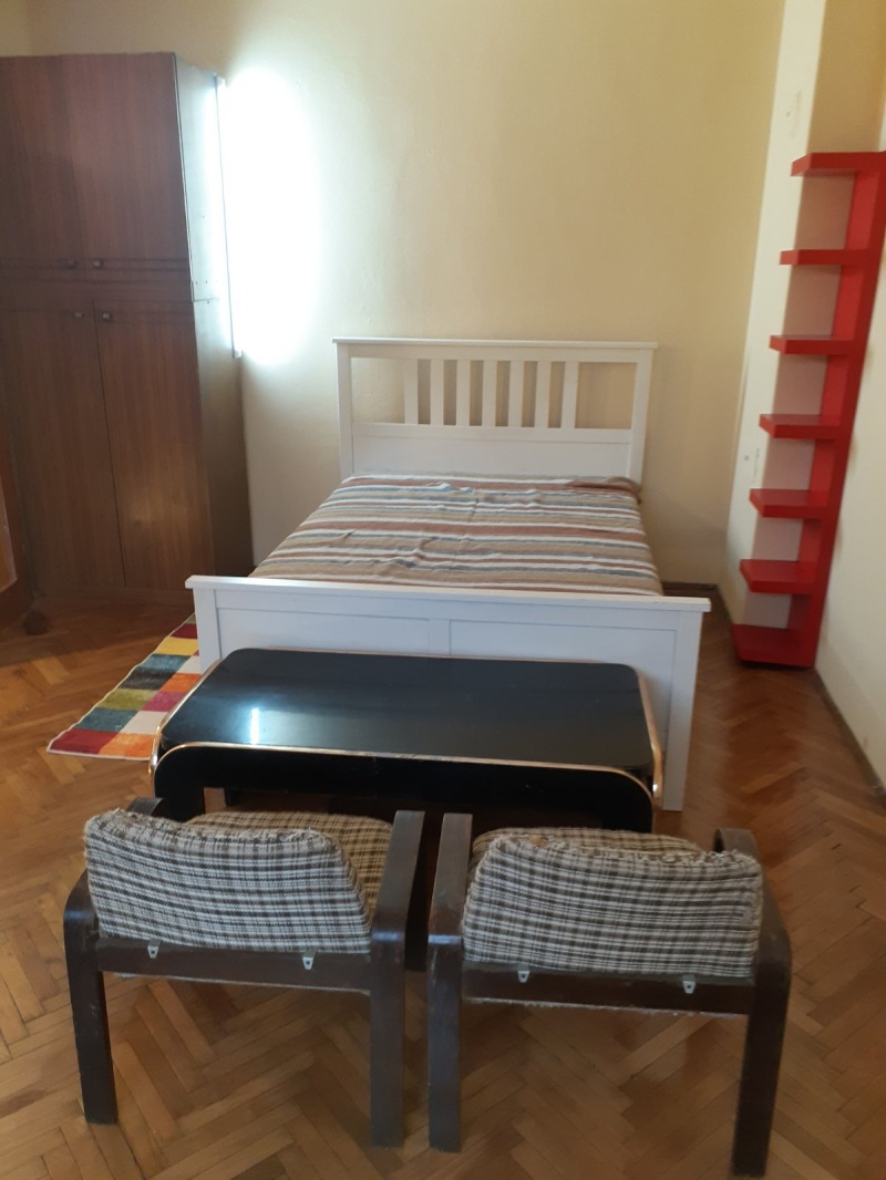 Дава под наем 1-СТАЕН, гр. София, Център