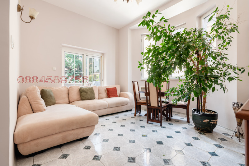 Под наем 3-СТАЕН, град София, Център • 1495 € / 2923.97 лв. • 93357324 1 — Holmes.bg Под наем 3-СТАЕН, град София, Център • 1495 € / 2923.97 лв. • 93357324 1