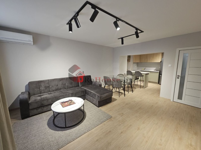 Под наем 2-СТАЕН, град Варна, ВИНС-Червен площад • 700 € / 1369.08 лв. • 89581131 1 — Holmes.bg Под наем 2-СТАЕН, град Варна, ВИНС-Червен площад • 700 € / 1369.08 лв. • 89581131 1