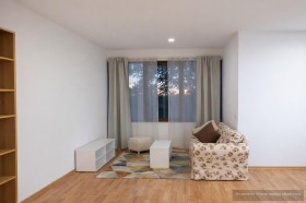 Обява Дава под наем 2-СТАЕН,град Варна, Бриз