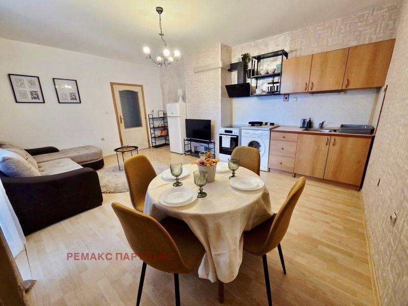 Под наем 2-СТАЕН, град Варна, Левски 1 • 600 € / 1173.50 лв. • 51896000 1 — Holmes.bg Под наем 2-СТАЕН, град Варна, Левски 1 • 600 € / 1173.50 лв. • 51896000 1