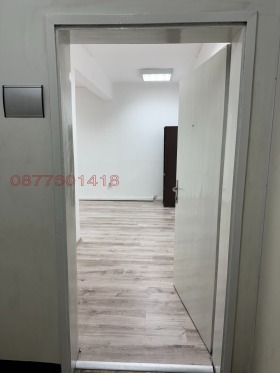 ОФИС, 40 m2 - Holmes.bg ОФИС, 40 m2