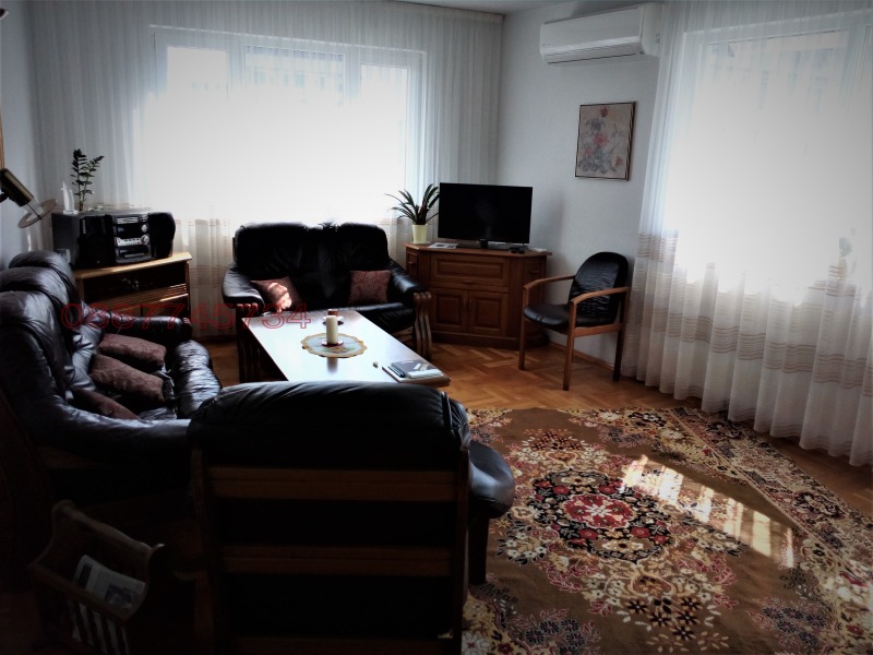 Под наем 3-СТАЕН, град Пловдив, Каменица 1 • 650 € • 26476074 1 — Holmes.bg Под наем 3-СТАЕН, град Пловдив, Каменица 1 • 650 € • 26476074 1