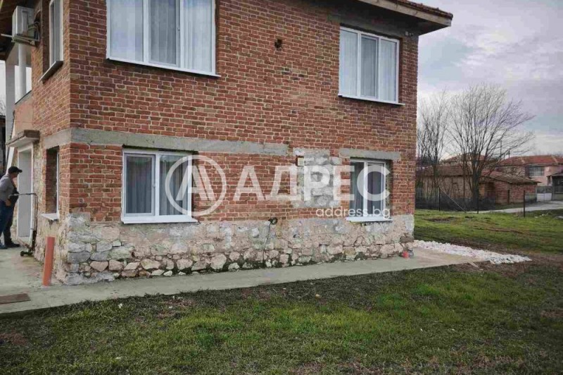Под наем КЪЩА, област Пловдив, с. Селци • 1200 € / 2347.00 лв. • 67587993 1 — Holmes.bg Под наем КЪЩА, област Пловдив, с. Селци • 1200 € / 2347.00 лв. • 67587993 1