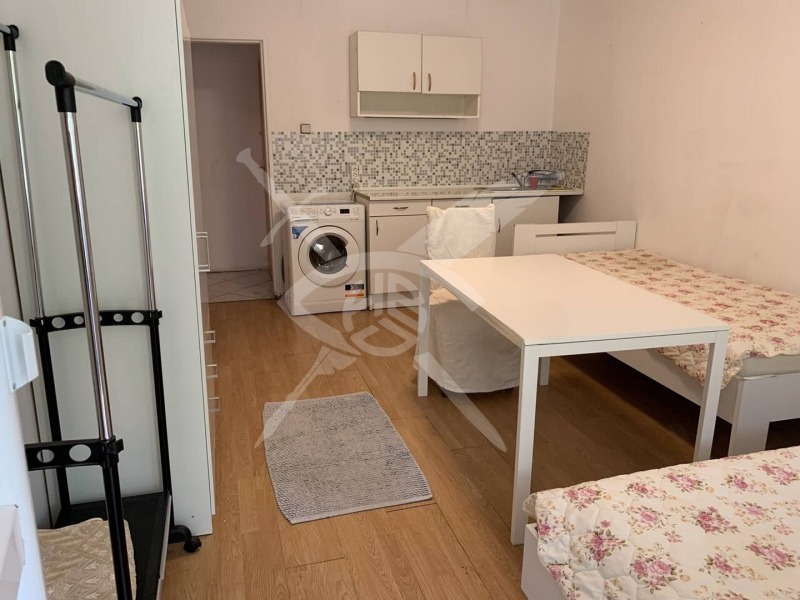 Под наем 1-СТАЕН, град София, Банишора • 450 € / 880.12 лв. • 90186157 1 — Holmes.bg Под наем 1-СТАЕН, град София, Банишора • 450 € / 880.12 лв. • 90186157 1
