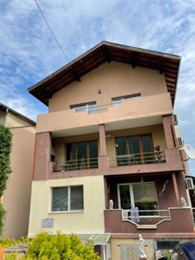 Продажба на етажи от къща в град Враца - изображение 19 