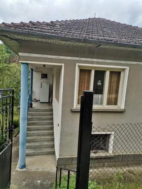 Продажба на къщи в област Ловеч - изображение 18 