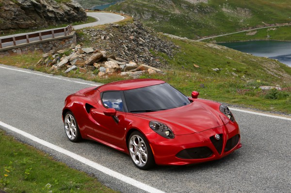 Alfa Romeo се отказва от купето 4C