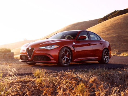 Alfa Romeo Giulia Giulia II 2.0 AT (280hp) 4x4