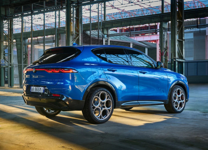 Technical specifications and characteristics for【Alfa Romeo Tonale】 - picture 3