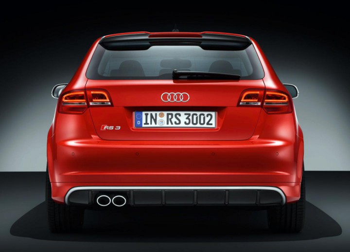 Audi RS3 Sportback (8P) especificaciones técnicas y gasto de combustible —  AutoData24.com