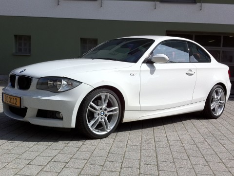 Technical specifications and characteristics for【BMW 1er Coupe (E82)】