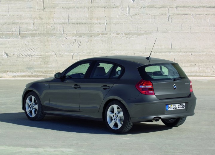 BMW 1er 1er (E87) • 116i (115 Hp) technical specifications and 
