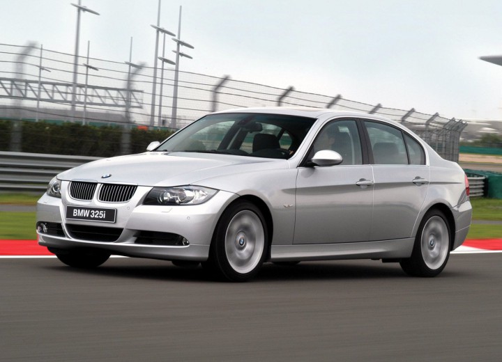 BMW (E90) técnicas y combustible — AutoData24.com