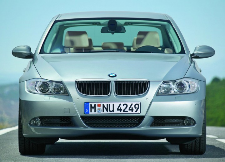 BMW 3er 3er (E90) • 330i (258 Hp) technical specifications and