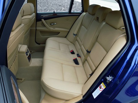 Технические характеристики о BMW 5er Touring (E61)