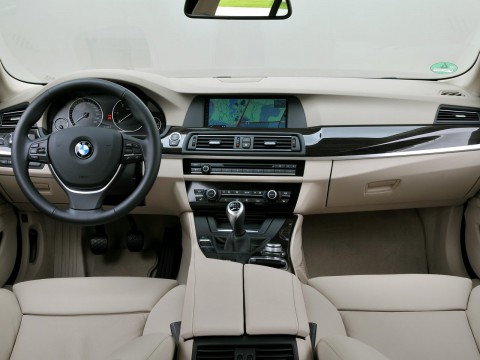 Technical specifications and characteristics for【BMW 5er Touring (F11)】