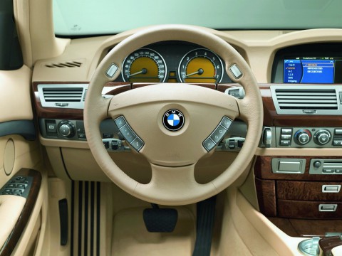 Technical specifications and characteristics for【BMW 7er (E65/E66 L)】