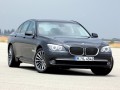 Technical specifications and characteristics for【BMW 7er (F01)】