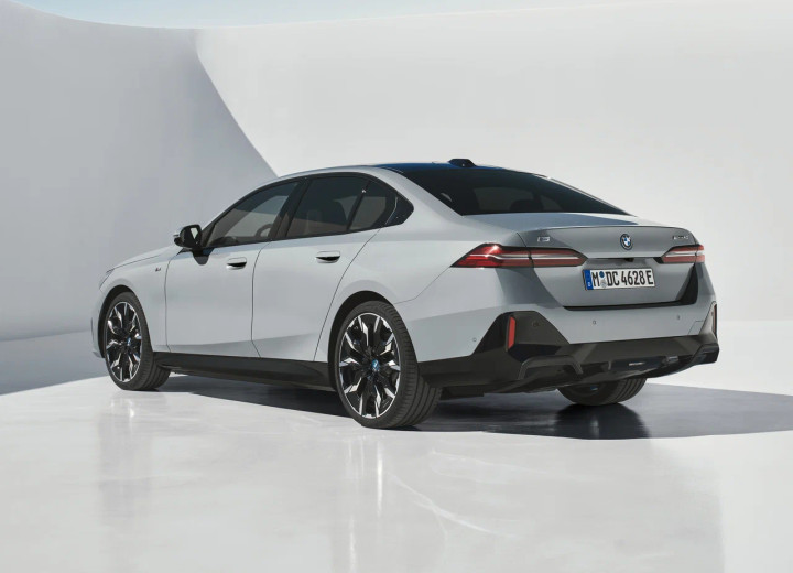 Technical specifications and characteristics for【BMW i5】 - picture 3