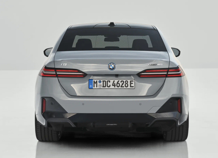 Technical specifications and characteristics for【BMW i5】 - picture 4