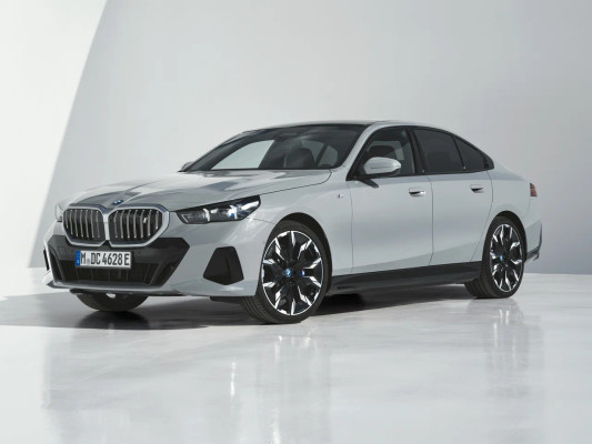 BMW i5 i5 AT (601hp) 4x4