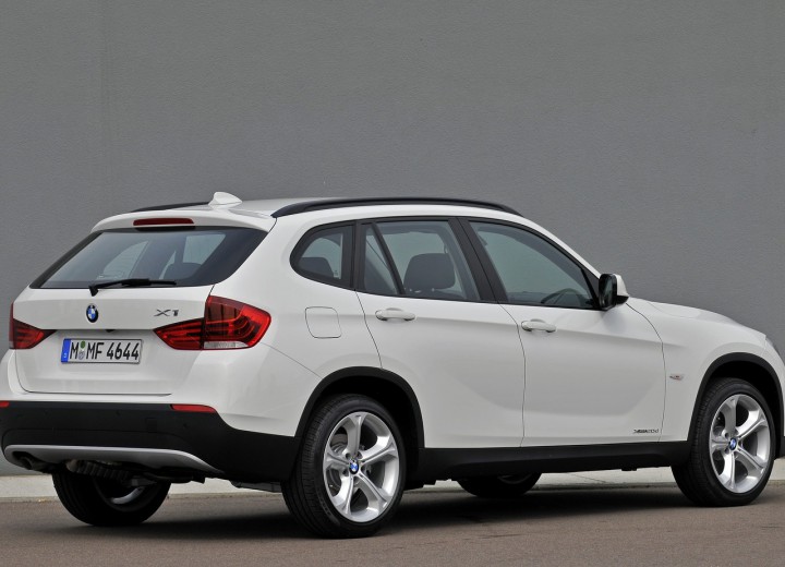 BMW X1 X1 I (E84) • 2.0d (177hp) technical specifications and fuel  consumption —