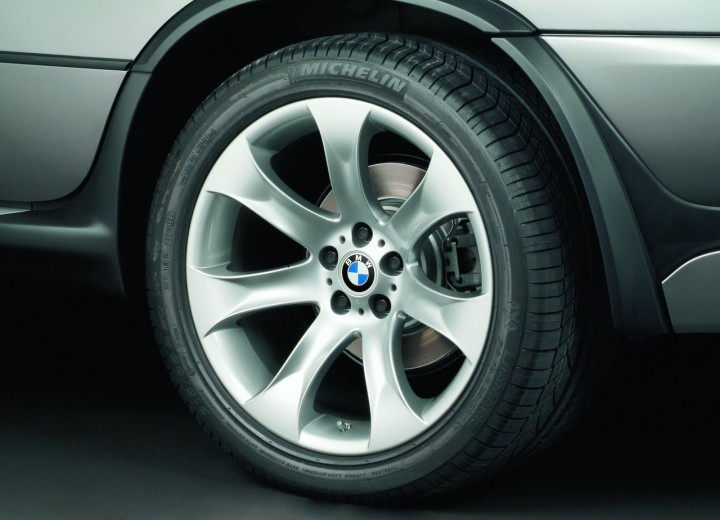 BMW X5 (E53) technische Daten und Kraftstoffverbrauch — AutoData24.com