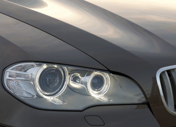 BMW X5 (E70) technische Daten und Kraftstoffverbrauch — AutoData24.com