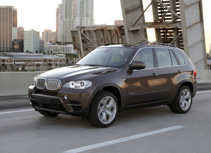 BMW X5 (E70) technical specifications and fuel consumption