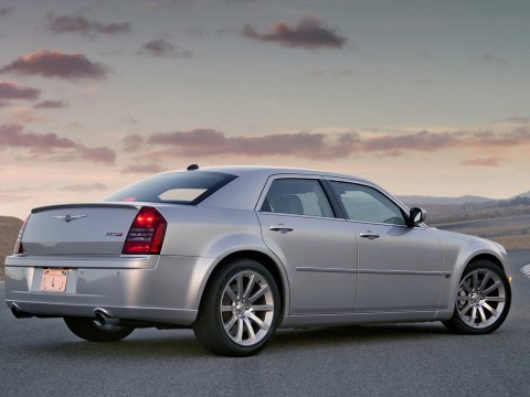 Technical specifications and characteristics for【Chrysler 300C】