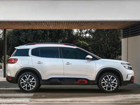 Technical specifications and characteristics for【Citroen C5 Aircross】