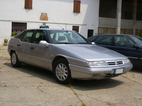 Technical specifications and characteristics for【Citroen XM (Y4)】
