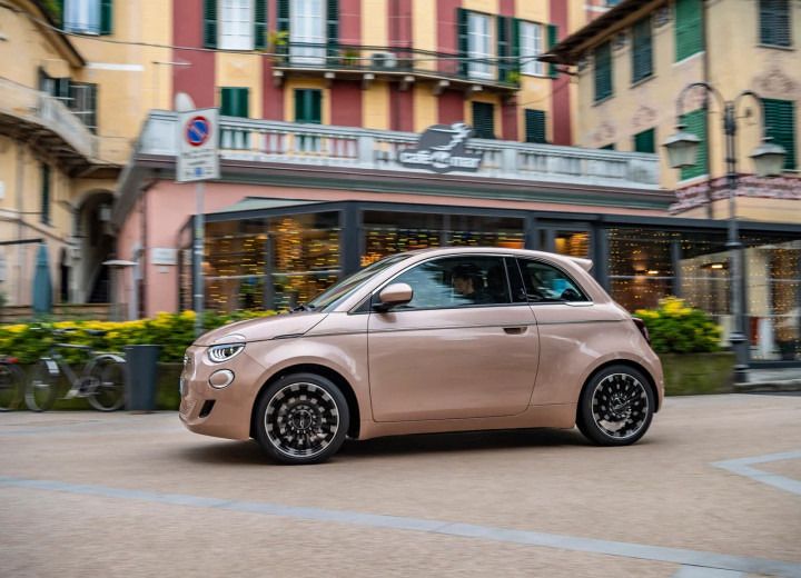 Technical specifications and characteristics for【Fiat 500е】 - picture 2