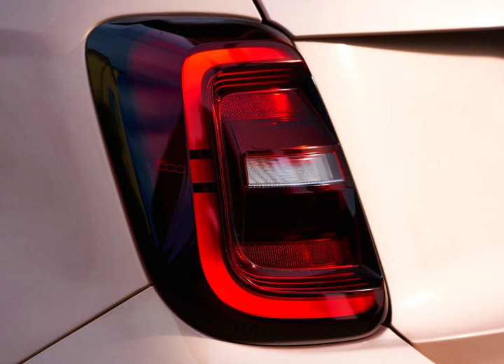 Technical specifications and characteristics for【Fiat 500е】 - picture 8