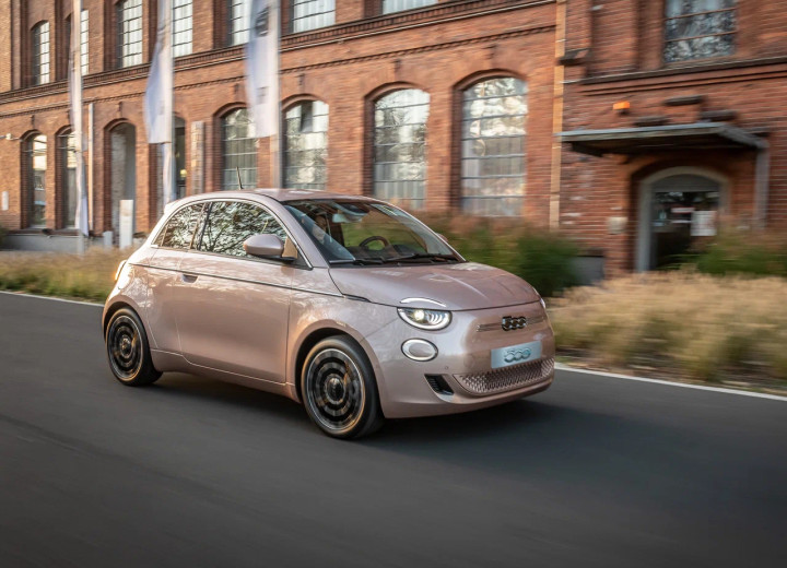 Technical specifications and characteristics for【Fiat 500е】 - picture 1