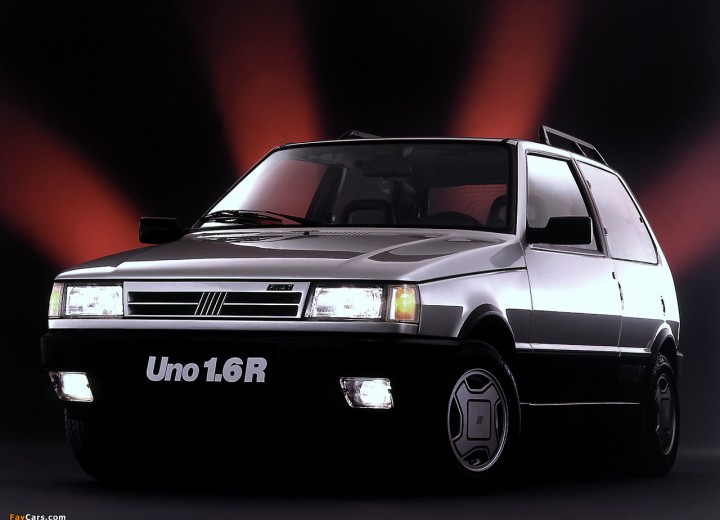 Fiat UNO UNO (146A) • 0.9 (45 Hp) caractéristiques techniques et