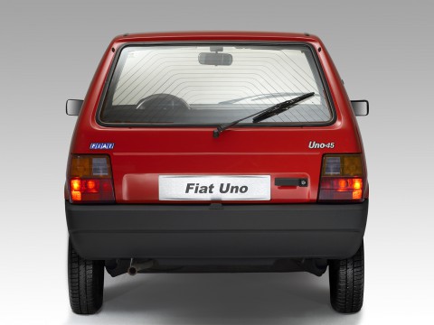 Fiat UNO (146A) spécifications techniques et consommation de