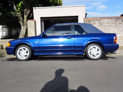 Technical specifications and characteristics for【Ford Escort III Cabrio (ALD)】