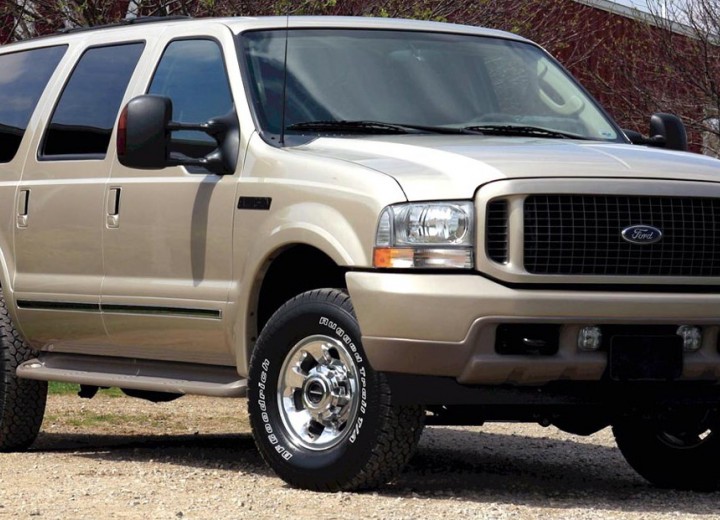 Technical specifications and characteristics for【Ford Excursion】 - picture 1