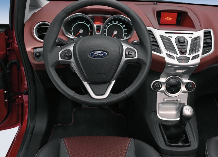 Ford Fiesta VI (Mk7-Mk8) spécifications techniques et consommation